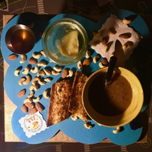 http://art-to-act.org/wp-content/uploads/2019/05/Early-morning-breakfast-ART-to-ACT-300x300.jpg