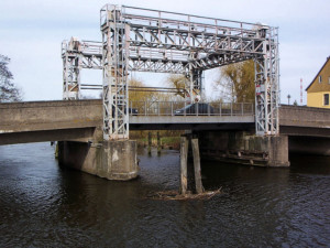 http://art-to-act.org/wp-content/uploads/2020/01/Hubbrücke_in_Schwaan-300x300.jpg